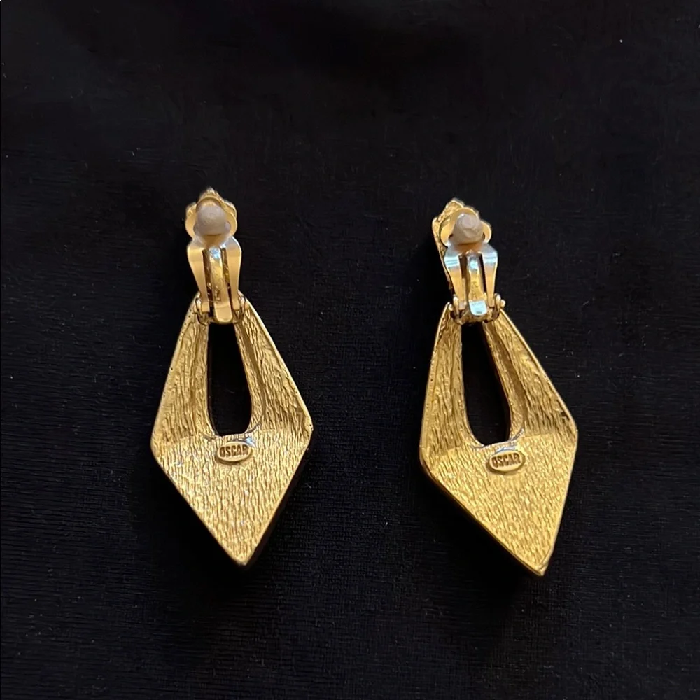 Oscar de la Renta Gold and Purple Earrings - Picture 2 of 4